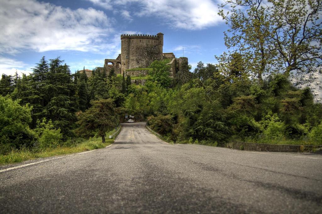 Castello Malaspina Di Fosdinovo Hotel Exterior foto